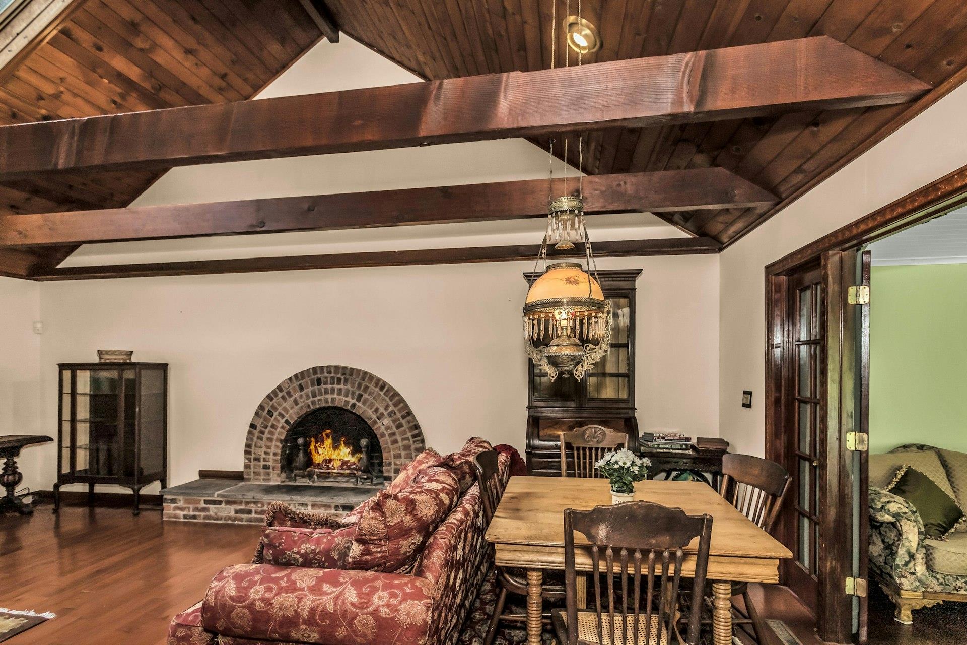 Northport, New York, 11768, United States, 3 Bedrooms Bedrooms, ,2 BathroomsBathrooms,Residential,For Sale,1892901