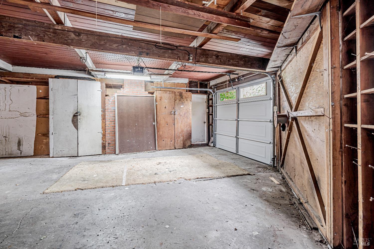Petaluma, California, 94954, United States, 4 Bedrooms Bedrooms, ,2 BathroomsBathrooms,Residential,For Sale,1917667