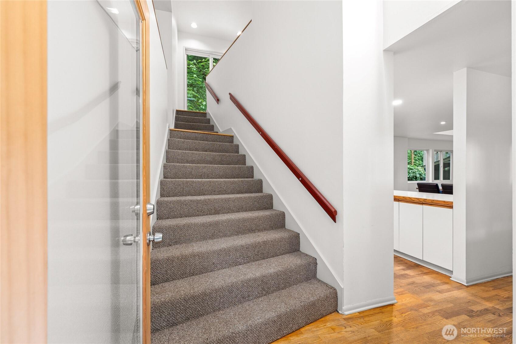 SEATTLE, Washington, 98146, United States, 2 Bedrooms Bedrooms, ,2 BathroomsBathrooms,Residential,For Sale,1875636
