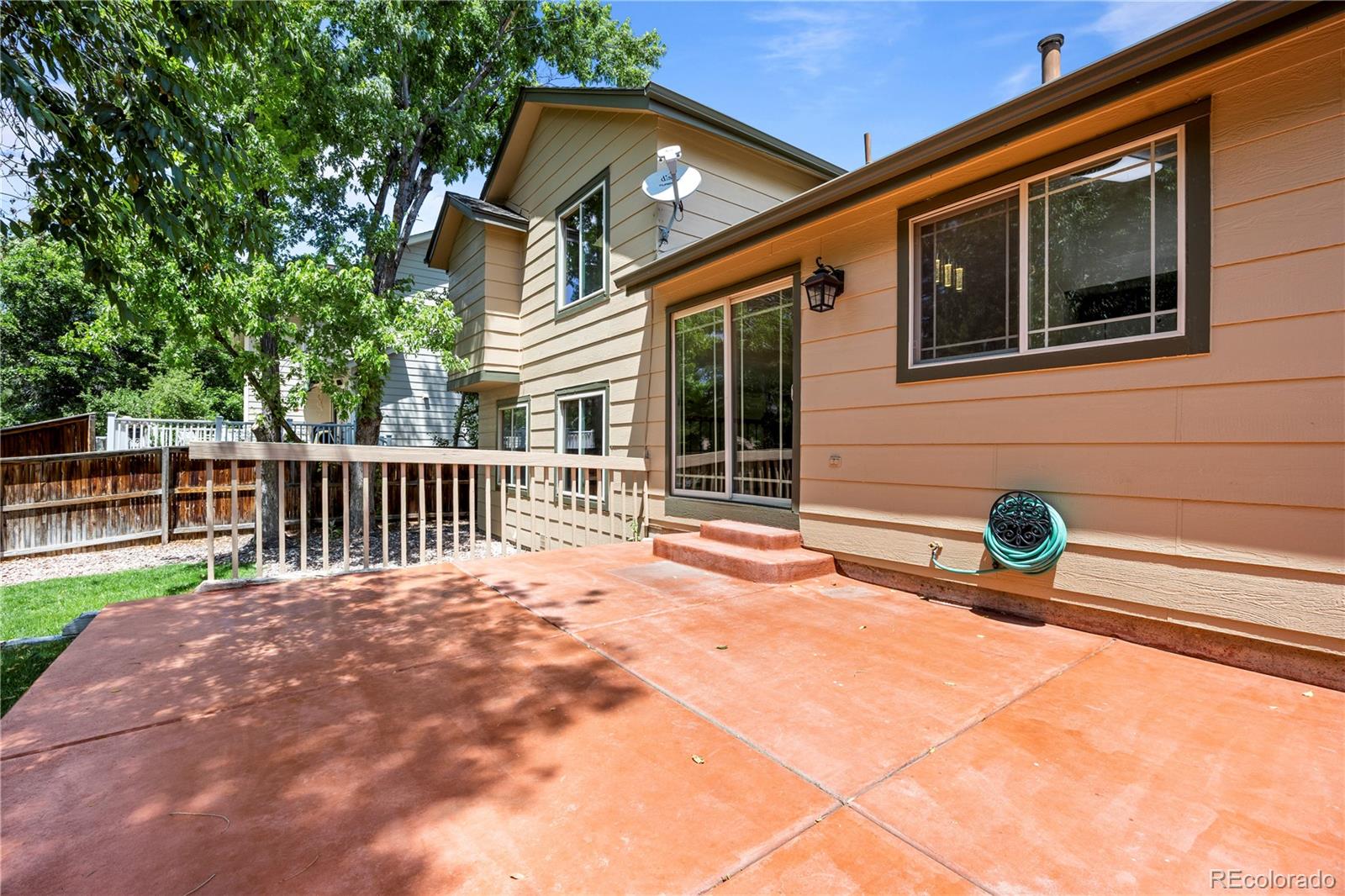 Highlands Ranch, Colorado, 80126, United States, 4 Bedrooms Bedrooms, ,3 BathroomsBathrooms,Residential,For Sale,1883252