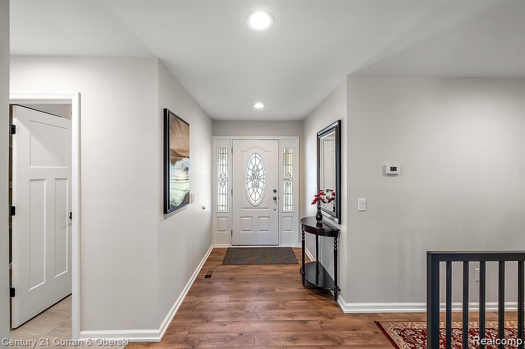 Livonia, Michigan, 48152, United States, 3 Bedrooms Bedrooms, ,3 BathroomsBathrooms,Residential,For Sale,1980110