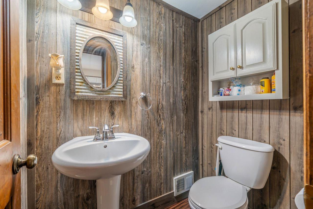 HORTONVILLE, Wisconsin, 54944, United States, 3 Bedrooms Bedrooms, ,2 BathroomsBathrooms,Residential,For Sale,1827520