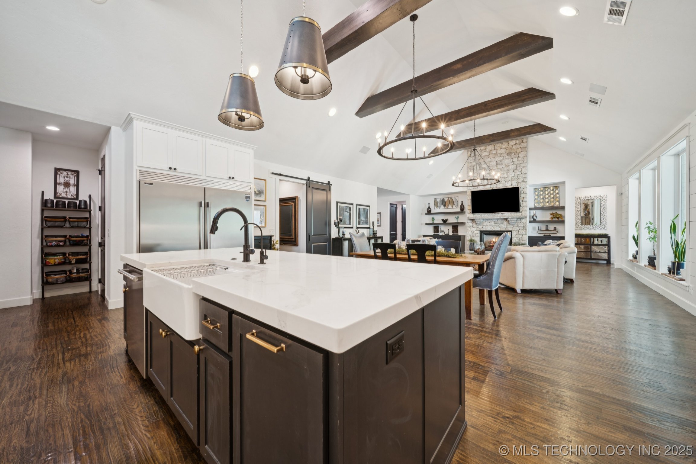 Jenks, Oklahoma, 74037, United States, 4 Bedrooms Bedrooms, ,5 BathroomsBathrooms,Residential,For Sale,1932069