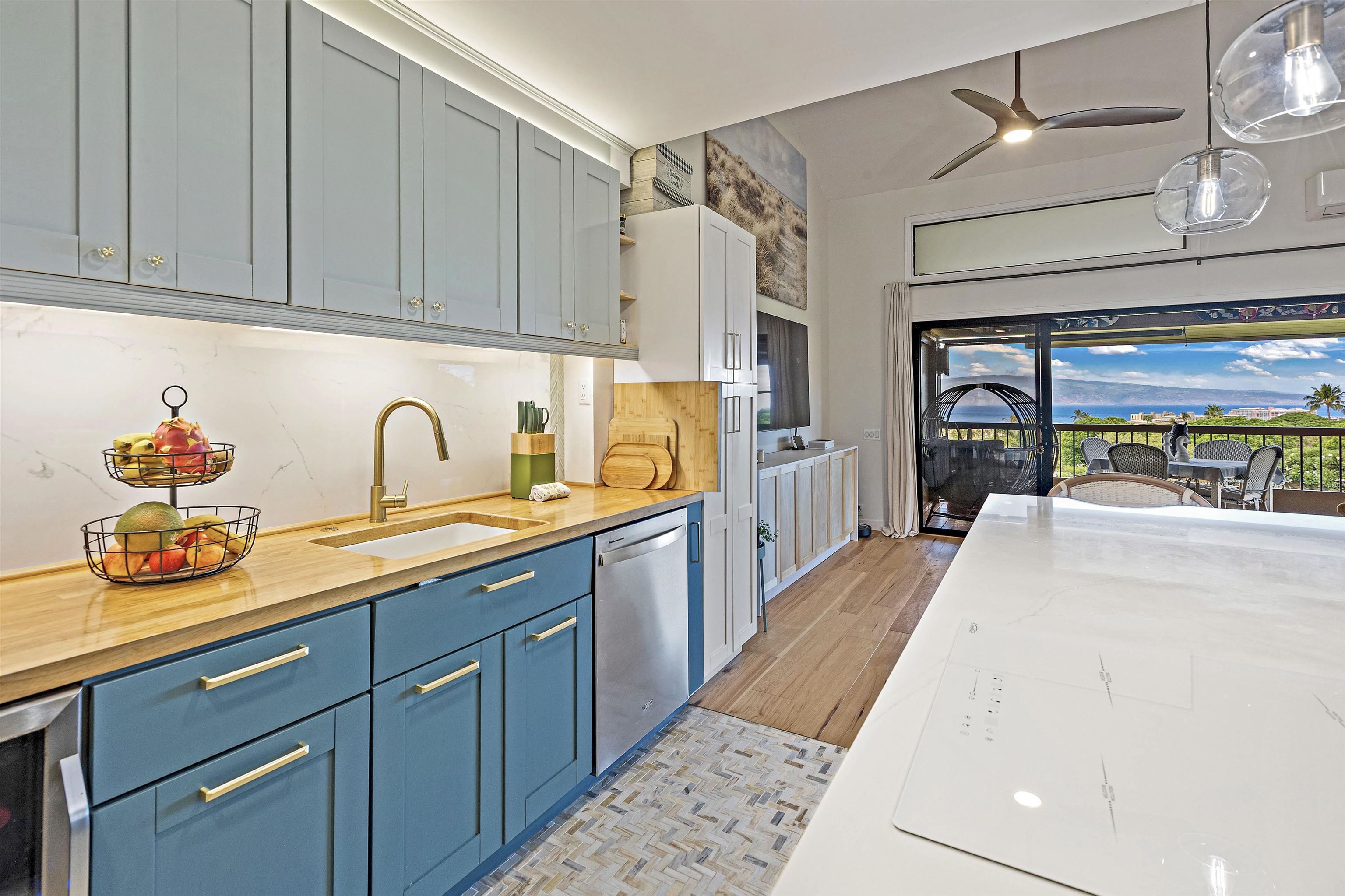 Lahaina, Hawaii, 96761, United States, 1 Bedroom Bedrooms, ,2 BathroomsBathrooms,Residential,For Sale,1993127