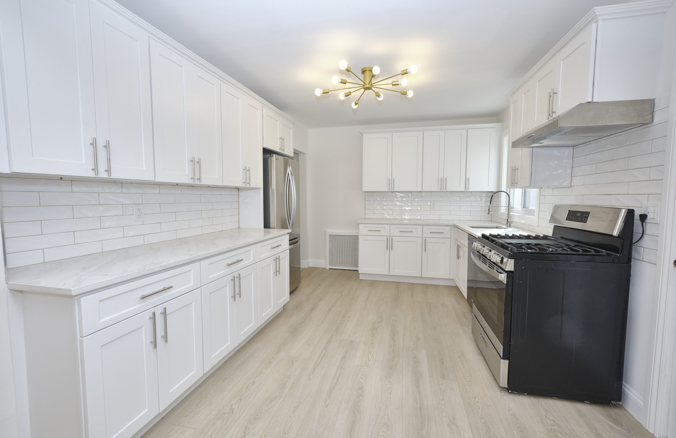 Elmont, New York, 11003, United States, 5 Bedrooms Bedrooms, ,2 BathroomsBathrooms,Residential,For Sale,1981146