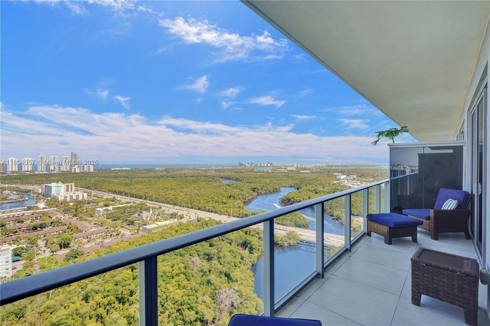 North Miami Beach, Florida, 33160, United States, 2 Bedrooms Bedrooms, ,2 BathroomsBathrooms,Residential,For Sale,1826638