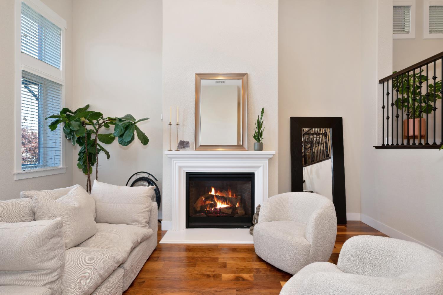 Sacramento, California, 95818, United States, 3 Bedrooms Bedrooms, ,3 BathroomsBathrooms,Residential,For Sale,1988052