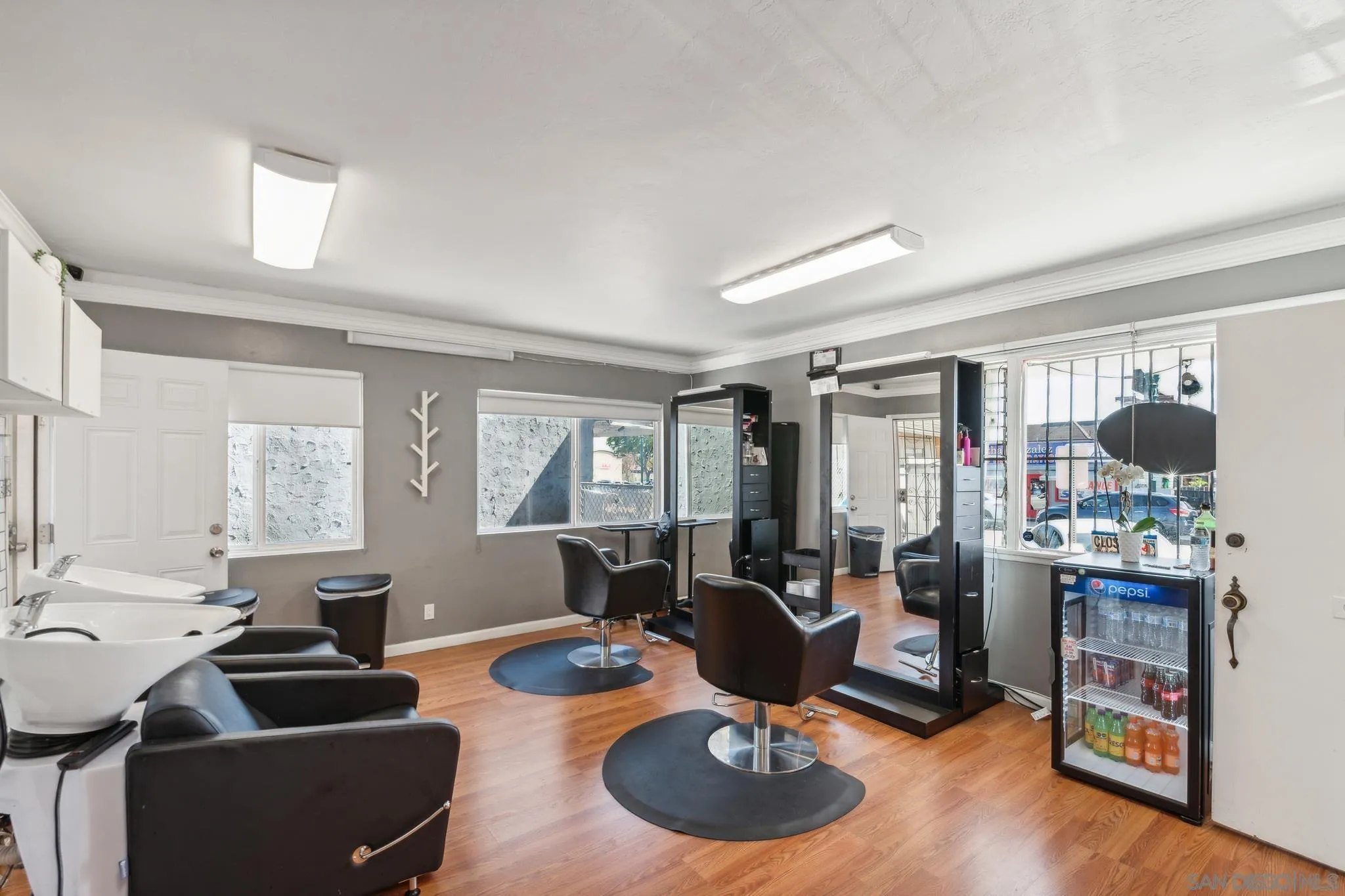 National City, California, 91950, United States, 5 Bedrooms Bedrooms, ,2 BathroomsBathrooms,Residential,For Sale,1895811