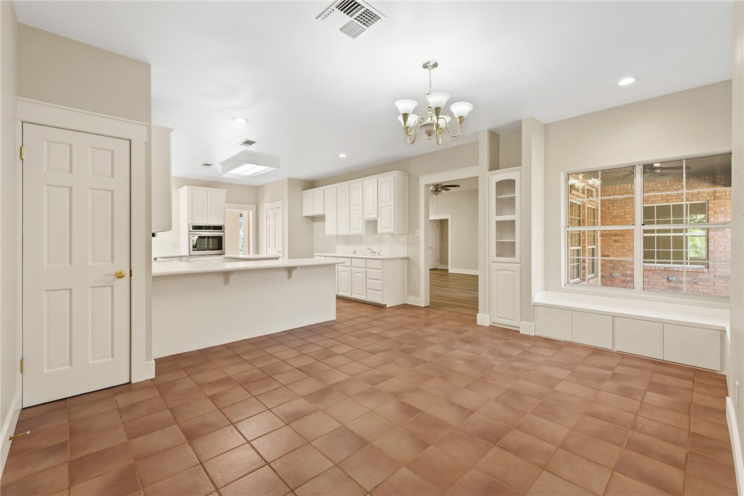 Franklin, Texas, 77856, United States, 4 Bedrooms Bedrooms, ,3 BathroomsBathrooms,Residential,For Sale,2005456