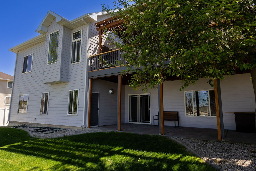 Billings, Montana, 59101, United States, 6 Bedrooms Bedrooms, ,4 BathroomsBathrooms,Residential,For Sale,2049164