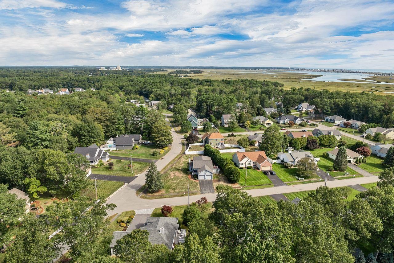 Seabrook, New Hampshire, 03874, United States, 3 Bedrooms Bedrooms, ,2 BathroomsBathrooms,Residential,For Sale,1986462