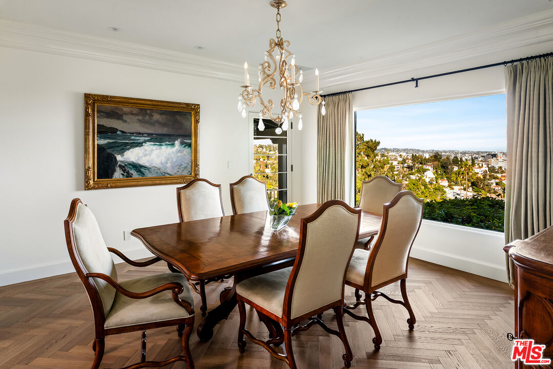 Los Angeles, California, 90068, United States, 4 Bedrooms Bedrooms, ,5 BathroomsBathrooms,Residential,For Sale,1910908