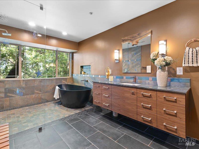 Novato, California, 94947, United States, 5 Bedrooms Bedrooms, ,4 BathroomsBathrooms,Residential,For Sale,1973889