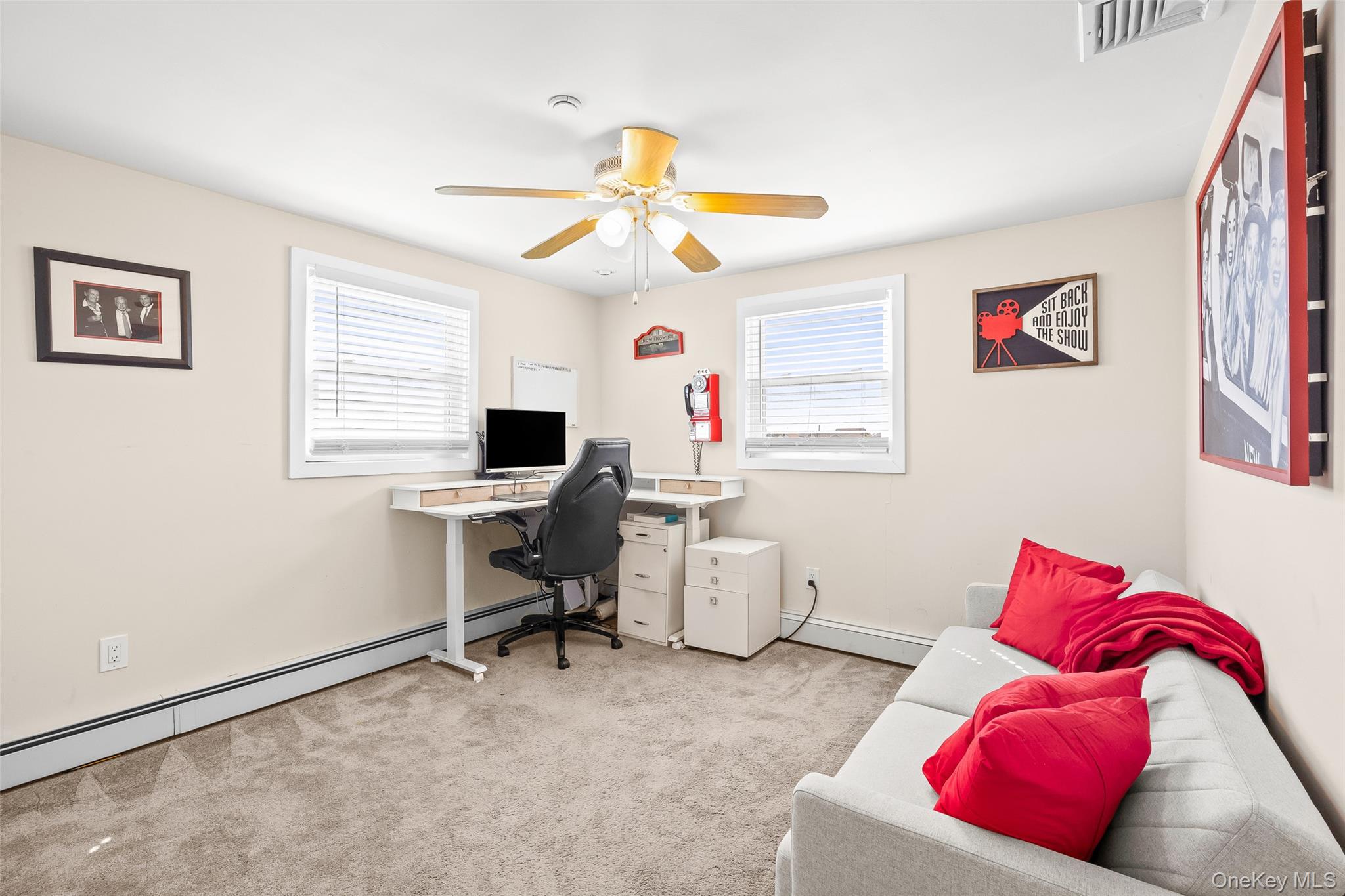 Lindenhurst, New York, 11757, United States, 3 Bedrooms Bedrooms, ,2 BathroomsBathrooms,Residential,For Sale,1996018