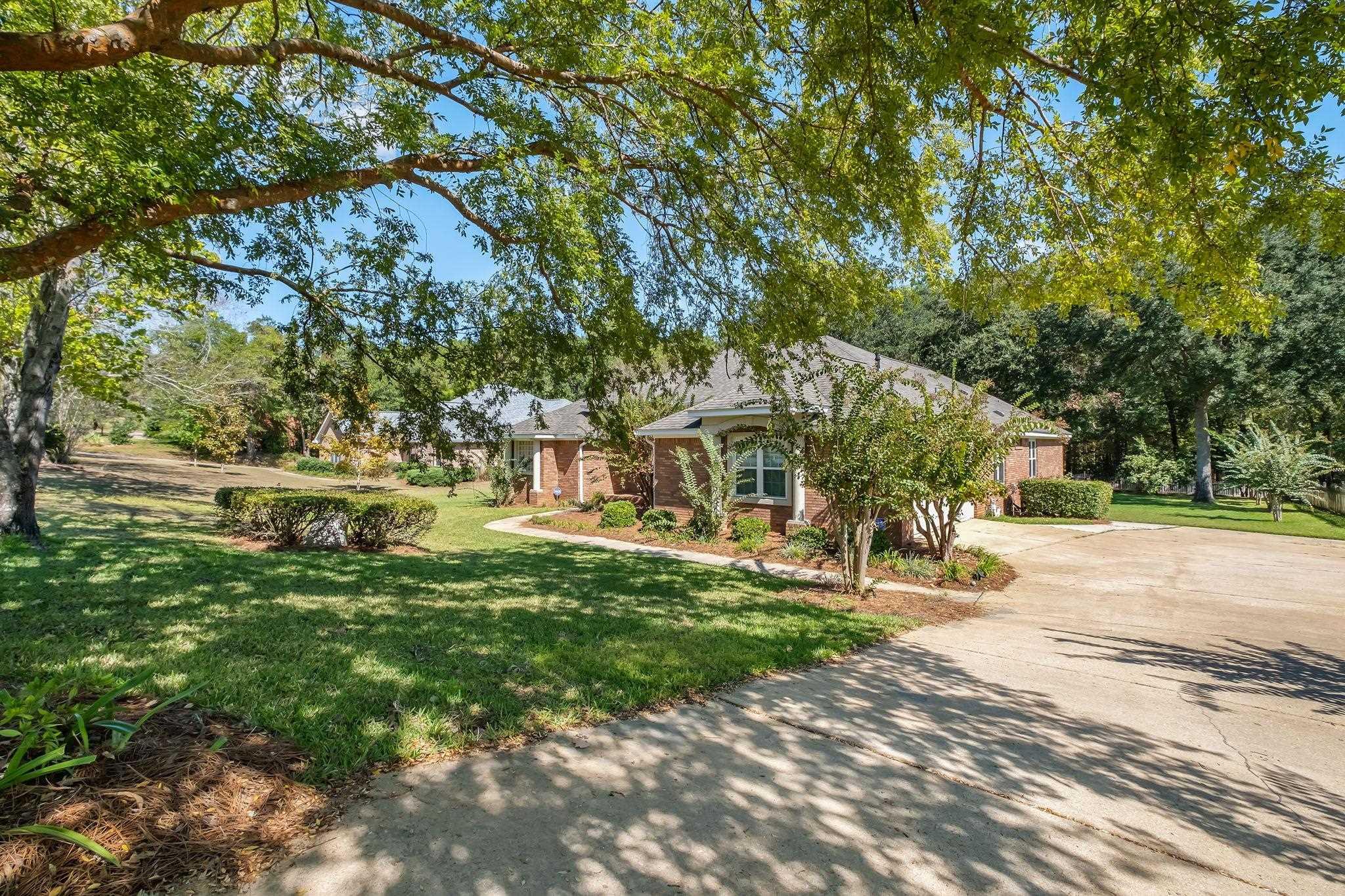 Tallahassee, Florida, 32312, United States, 4 Bedrooms Bedrooms, ,3 BathroomsBathrooms,Residential,For Sale,1966358