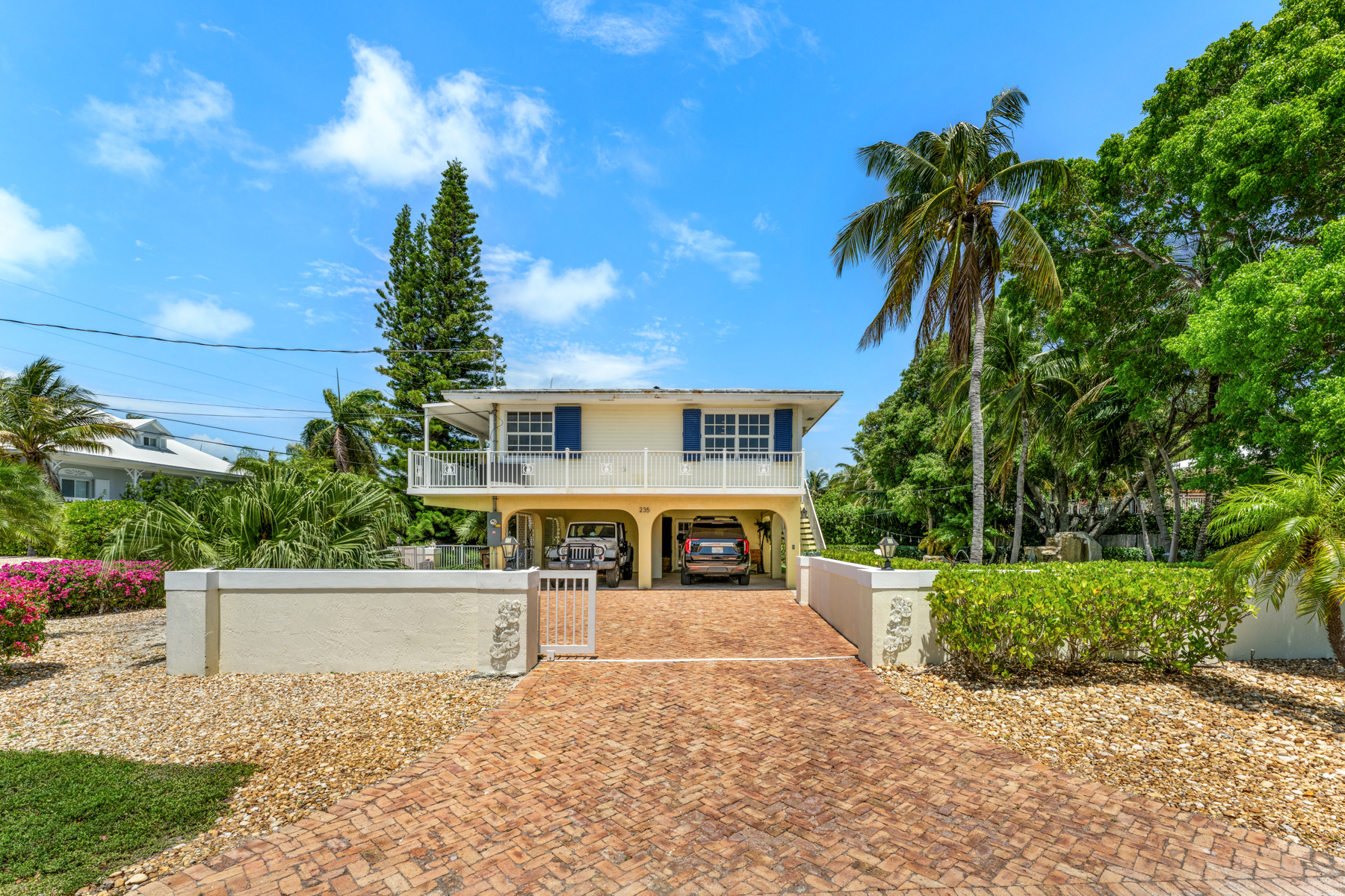  235 W Seaview Circle - 物件實景