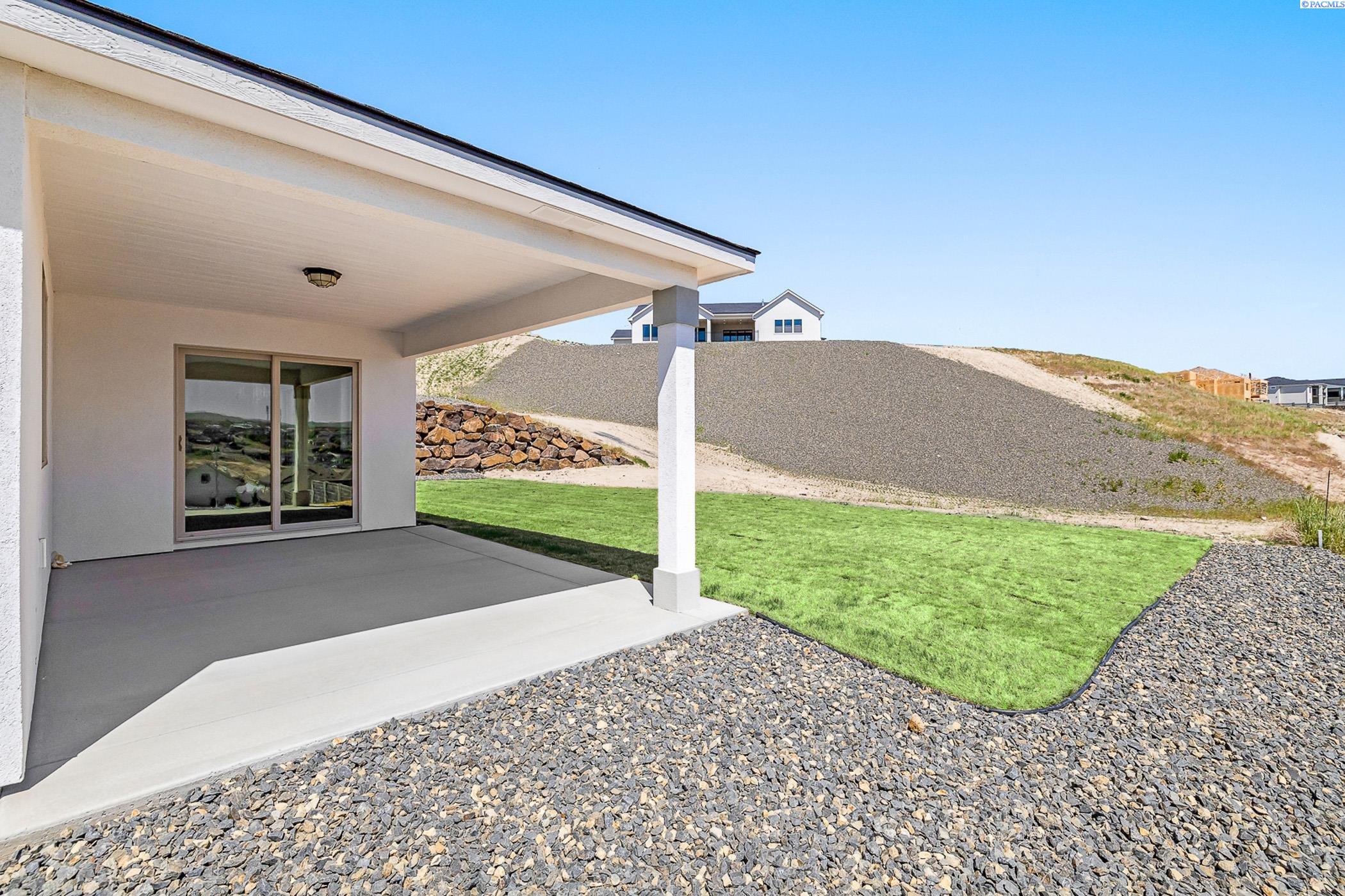 Kennewick, Washington, 99338, United States, 3 Bedrooms Bedrooms, ,1 BathroomBathrooms,Residential,For Sale,1803967