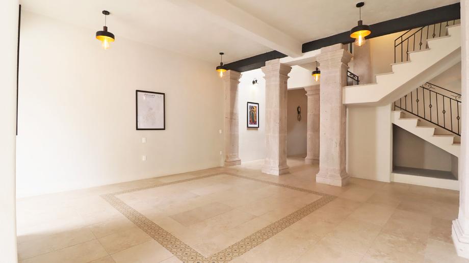 Pátzcuaro, Michoacán de Ocampo, 61606, Mexico, 5 Bedrooms Bedrooms, ,3 BathroomsBathrooms,Residential,For Sale,1729660