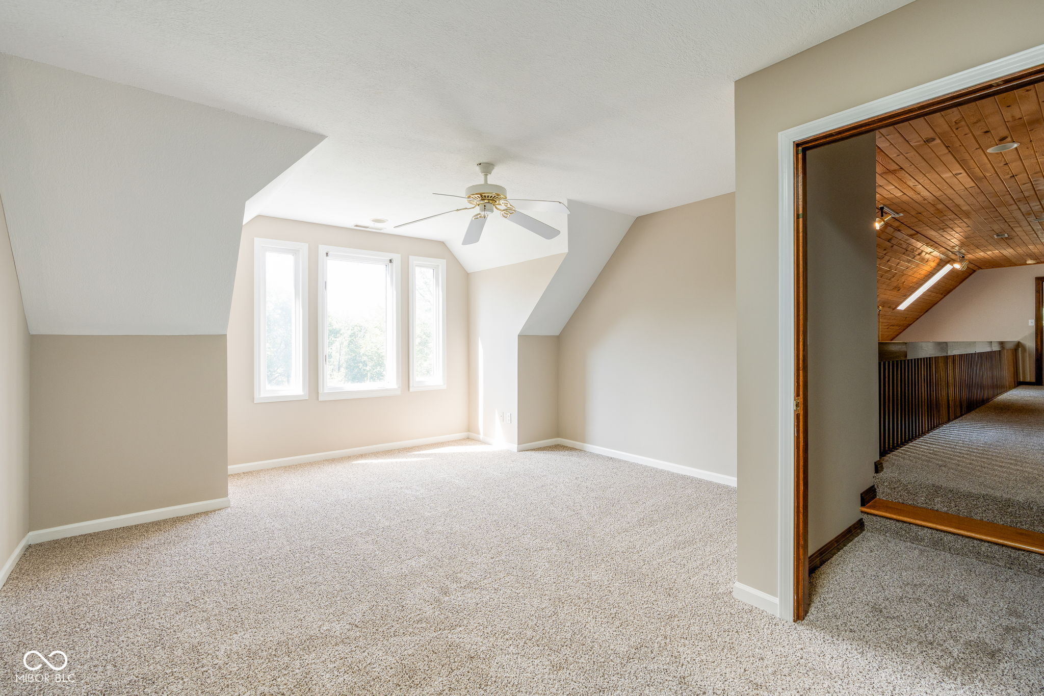 Fairland, Indiana, 46126, United States, 5 Bedrooms Bedrooms, ,4 BathroomsBathrooms,Residential,For Sale,1976010