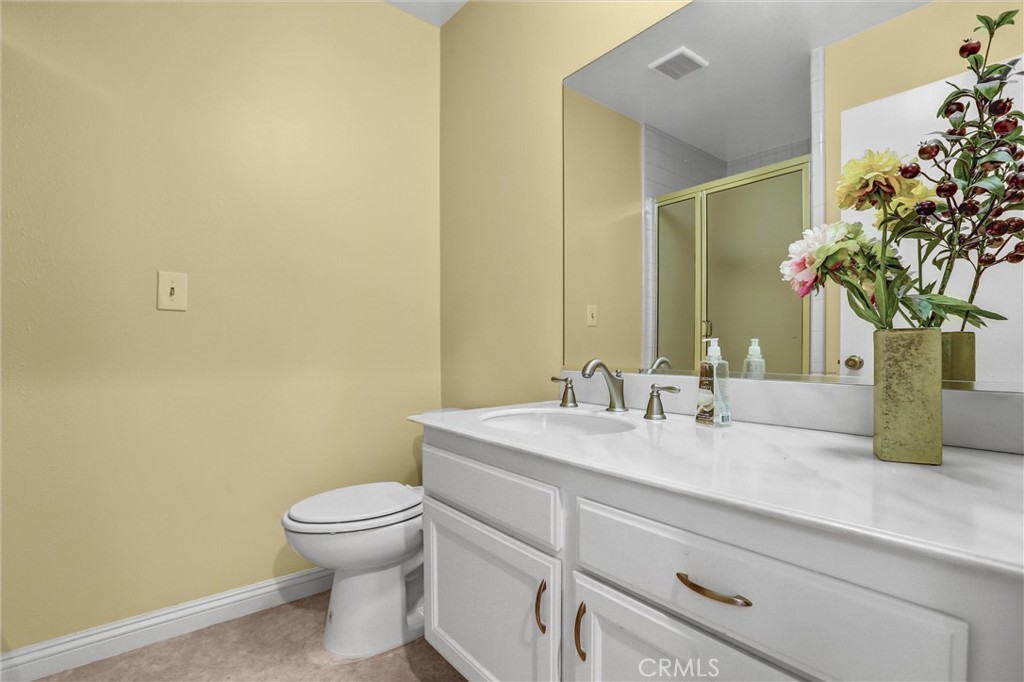 Tarzana, California, 91356, United States, 3 Bedrooms Bedrooms, ,3 BathroomsBathrooms,Residential,For Sale,1981032