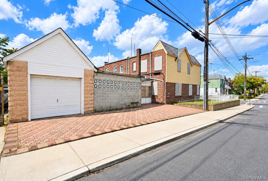 115th Ave, Saint Albans, NY 11412 #1