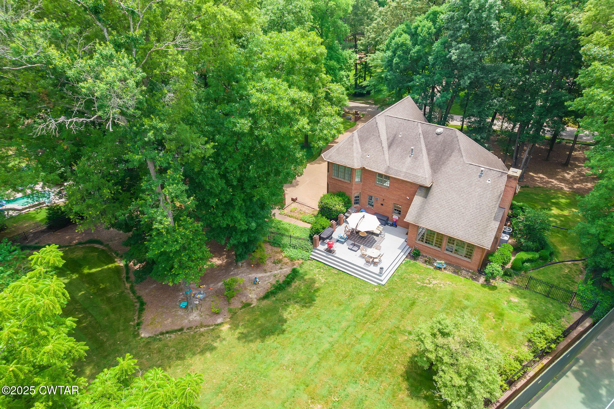 Jackson, Tennessee, 38305, United States, 4 Bedrooms Bedrooms, ,4 BathroomsBathrooms,Residential,For Sale,1894797