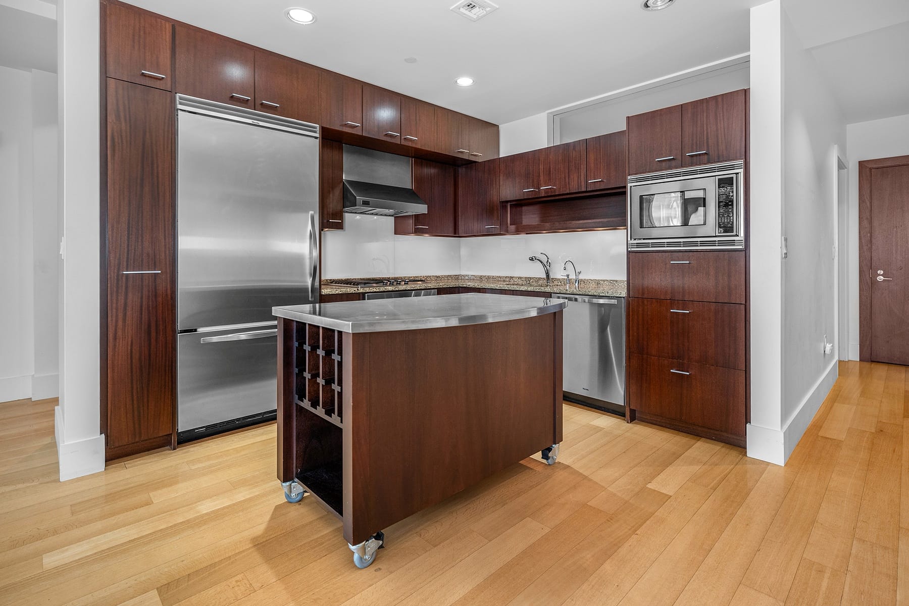  1001 NW LOVEJOY ST #TH 802 Portland, OR 97209 - 物件實景
