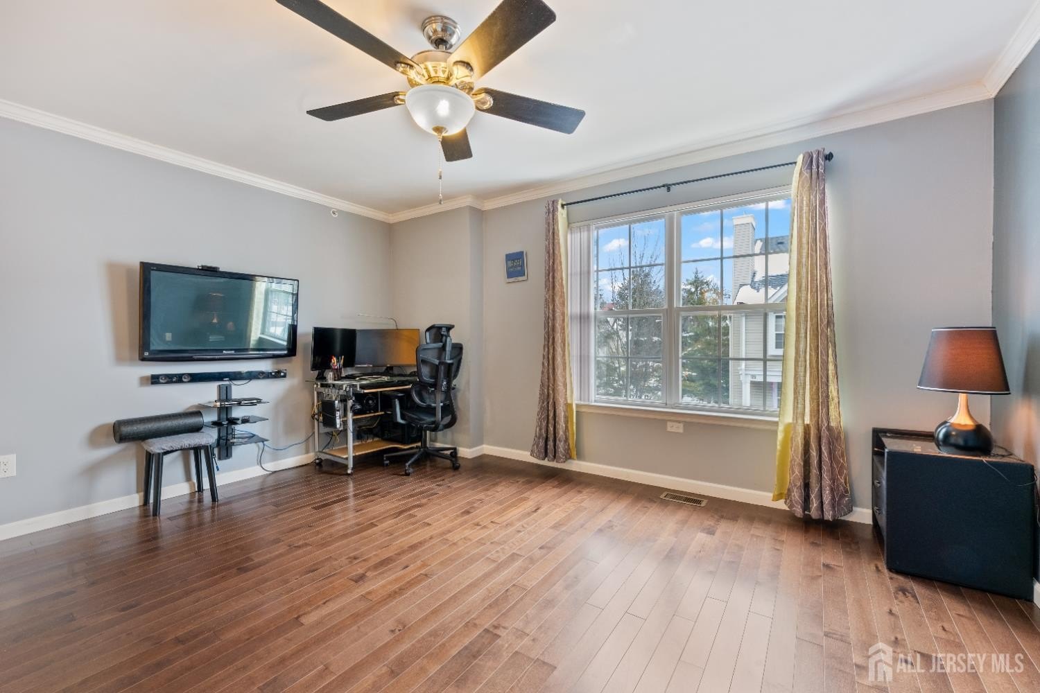 Edison, New Jersey, 08820, United States, 3 Bedrooms Bedrooms, ,3 BathroomsBathrooms,Residential,For Sale,2005666