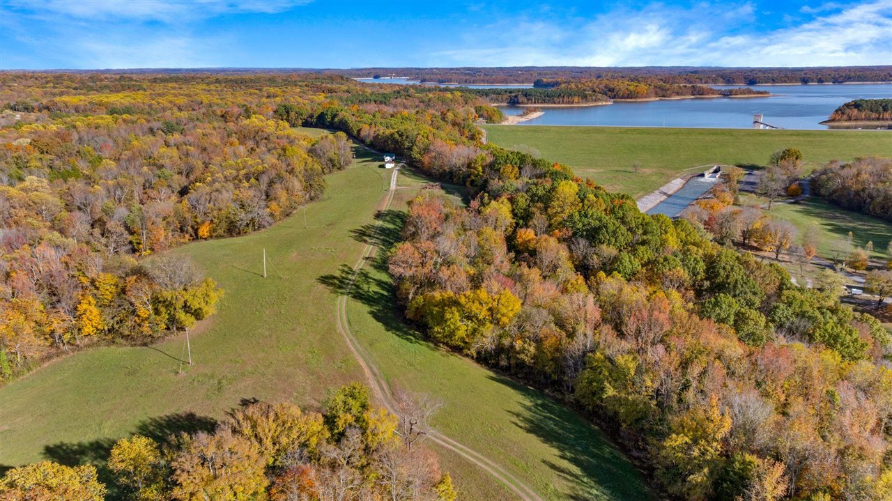 Glasgow, Kentucky, 42141, United States, 2 Bedrooms Bedrooms, ,1 BathroomBathrooms,Residential,For Sale,1989020