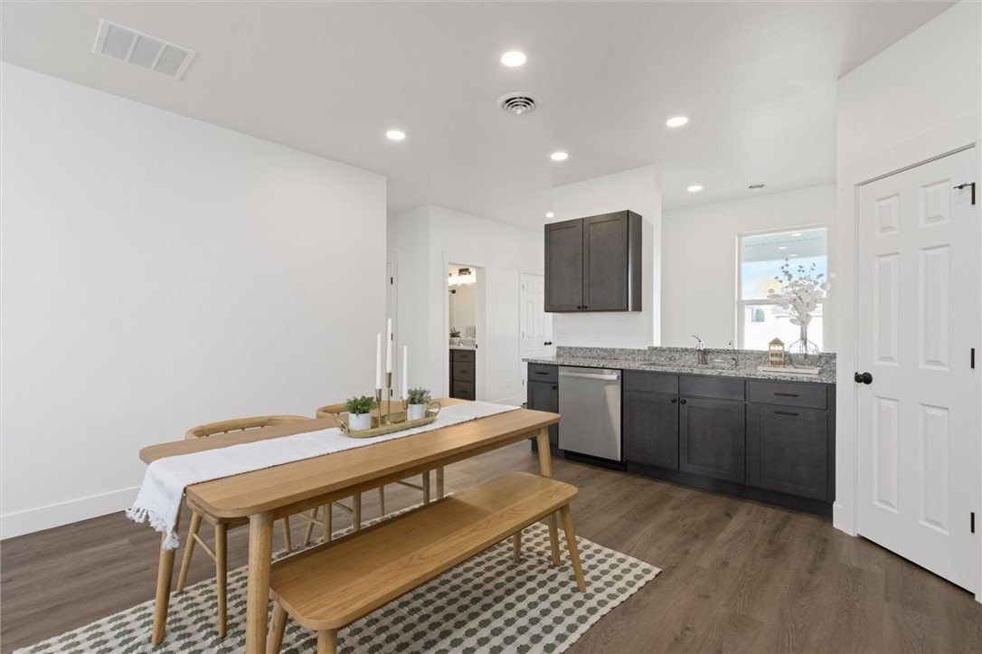 Billings, Montana, 59106, United States, 4 Bedrooms Bedrooms, ,3 BathroomsBathrooms,Residential,For Sale,1982622