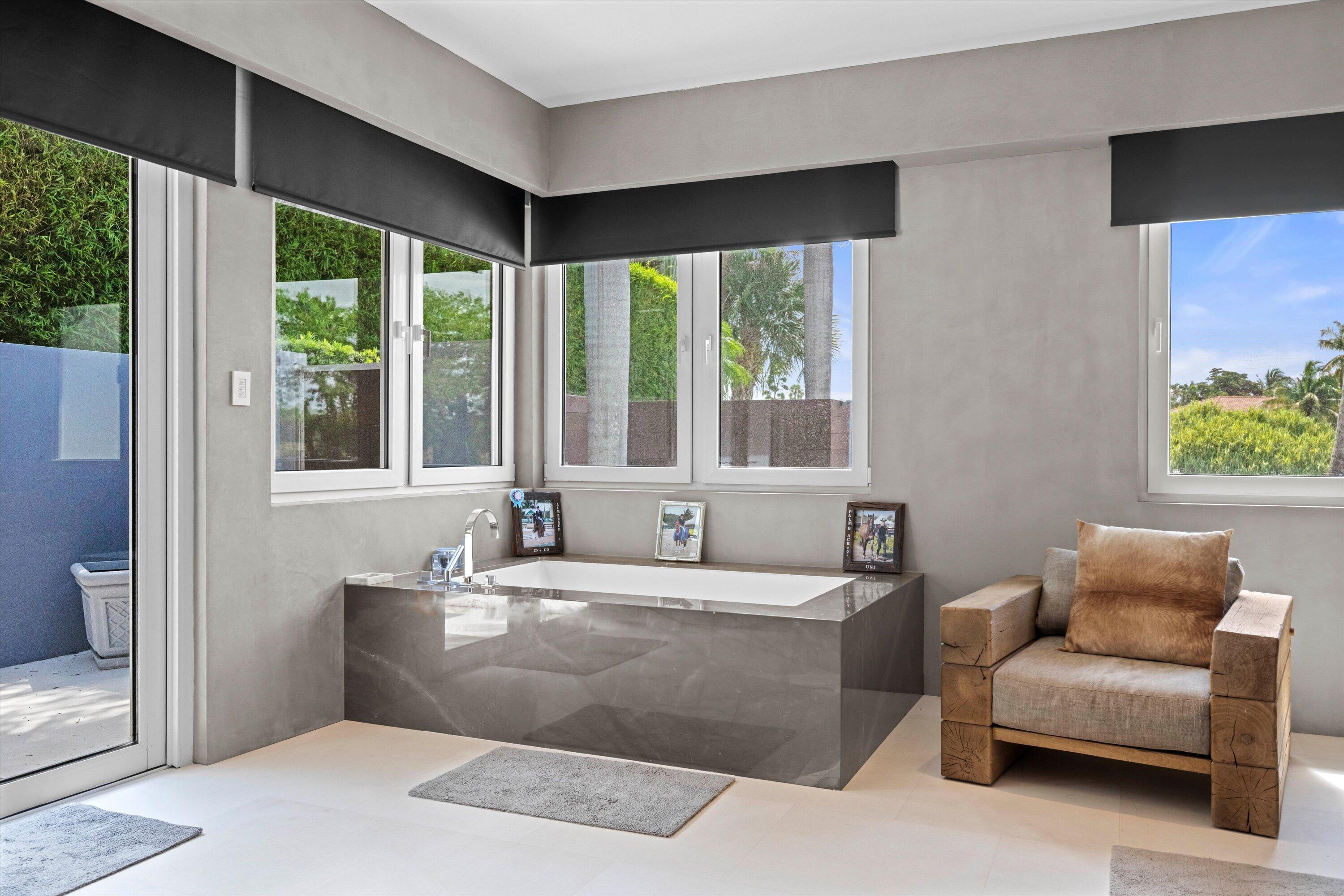  2440 Golf Brook Drive - 物件實景