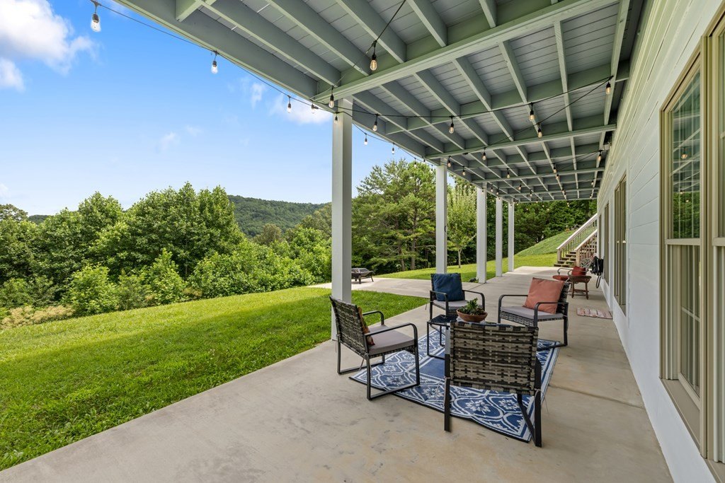 Warne, North Carolina, 28909, United States, 3 Bedrooms Bedrooms, ,3 BathroomsBathrooms,Residential,For Sale,1878165