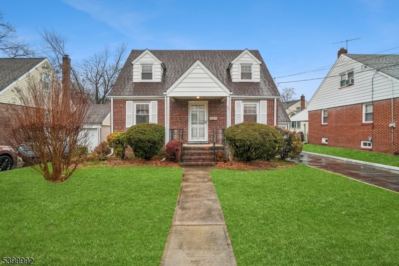 Union Twp., New Jersey, 07083, United States, 4 Bedrooms Bedrooms, ,2 BathroomsBathrooms,Residential,For Sale,2001957