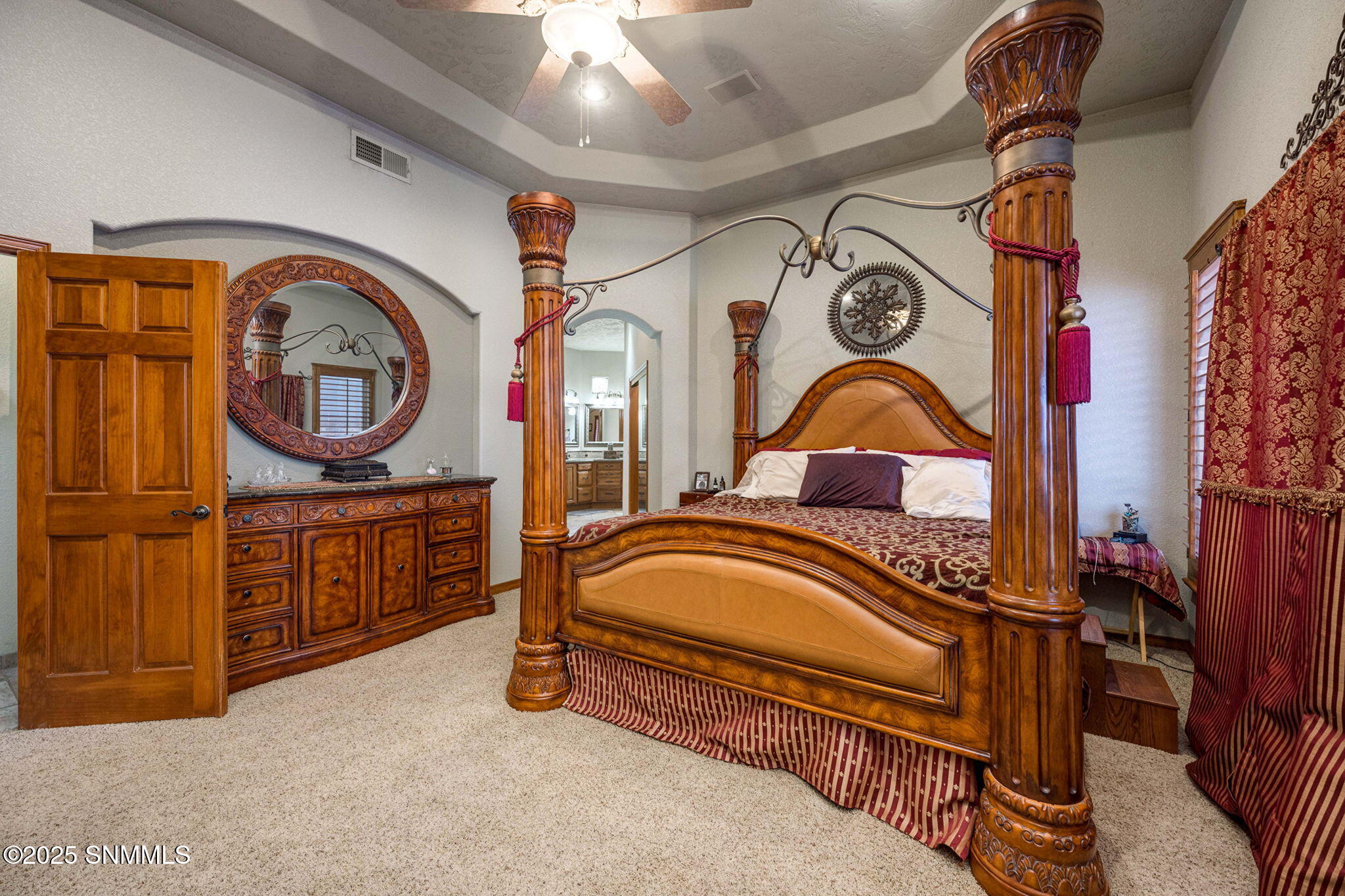 Las Cruces, New Mexico, 88011, United States, 4 Bedrooms Bedrooms, ,5 BathroomsBathrooms,Residential,For Sale,1709663