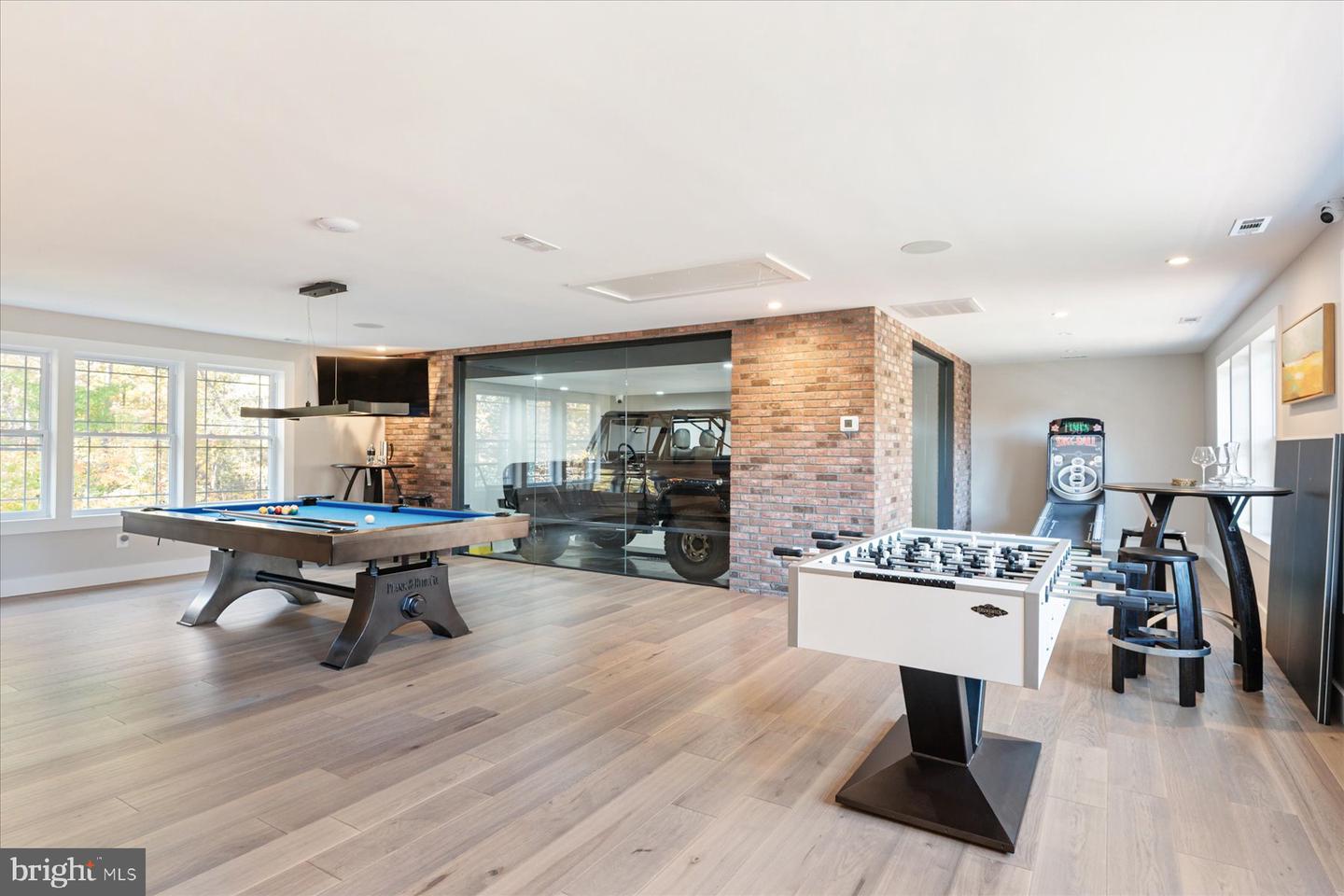 Pasadena, Maryland, 21122, United States, 4 Bedrooms Bedrooms, ,4 BathroomsBathrooms,Residential,For Sale,1989268