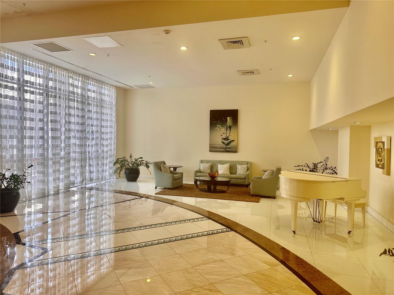 Miami Beach, Florida, 33141, United States, 2 Bedrooms Bedrooms, ,2 BathroomsBathrooms,Residential,For Sale,1911662