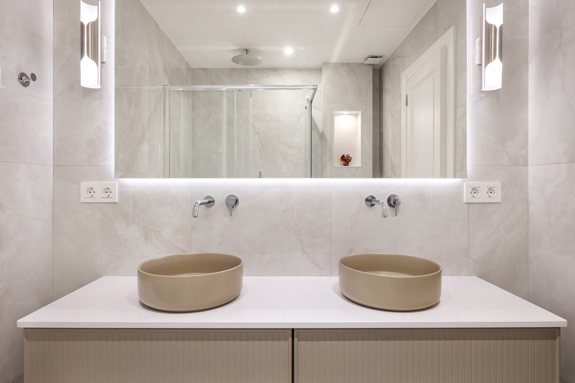  Impressive renovated duplex penthouse with terraces on both levels - 物件實景