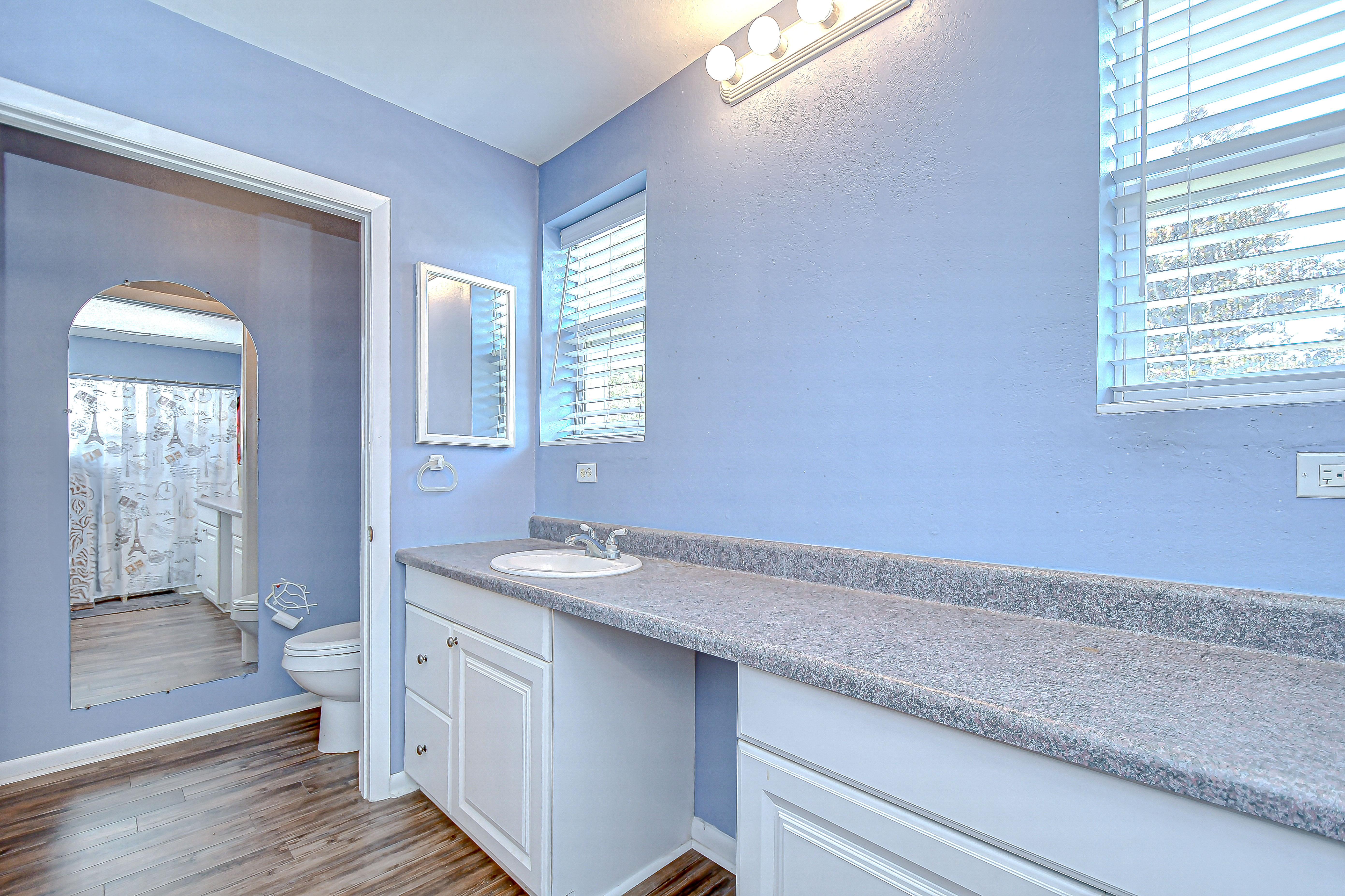 Dade City, Florida, 33523, United States, 4 Bedrooms Bedrooms, ,3 BathroomsBathrooms,Residential,For Sale,1873323