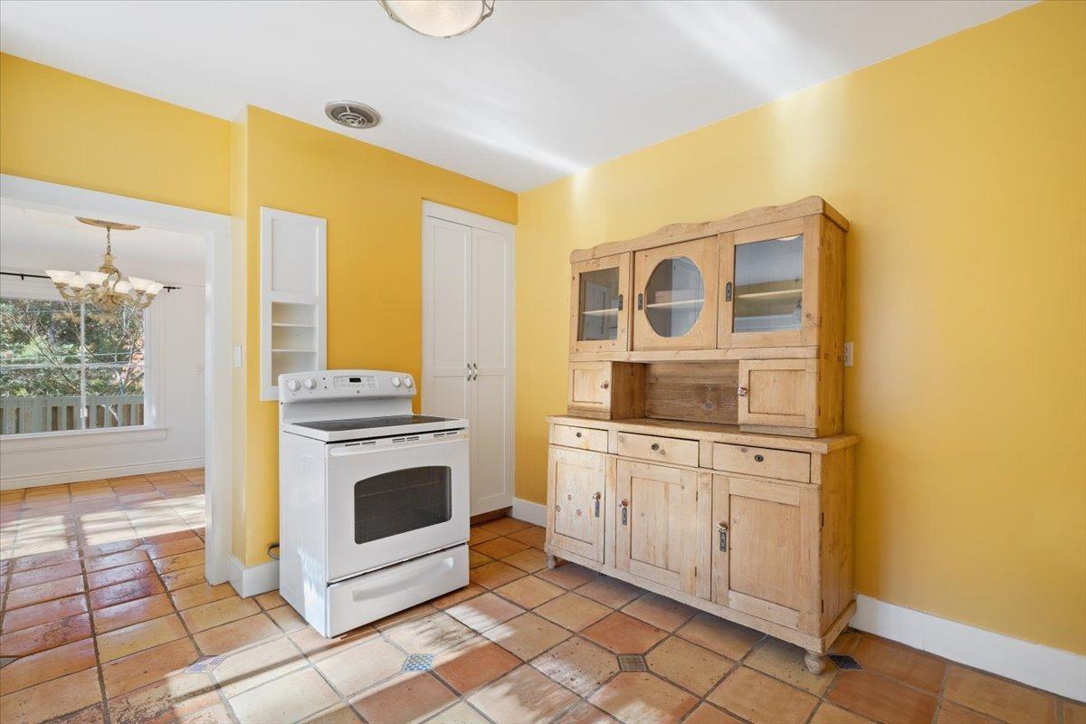 Placerville, California, 95667, United States, 4 Bedrooms Bedrooms, ,4 BathroomsBathrooms,Residential,For Sale,1928267