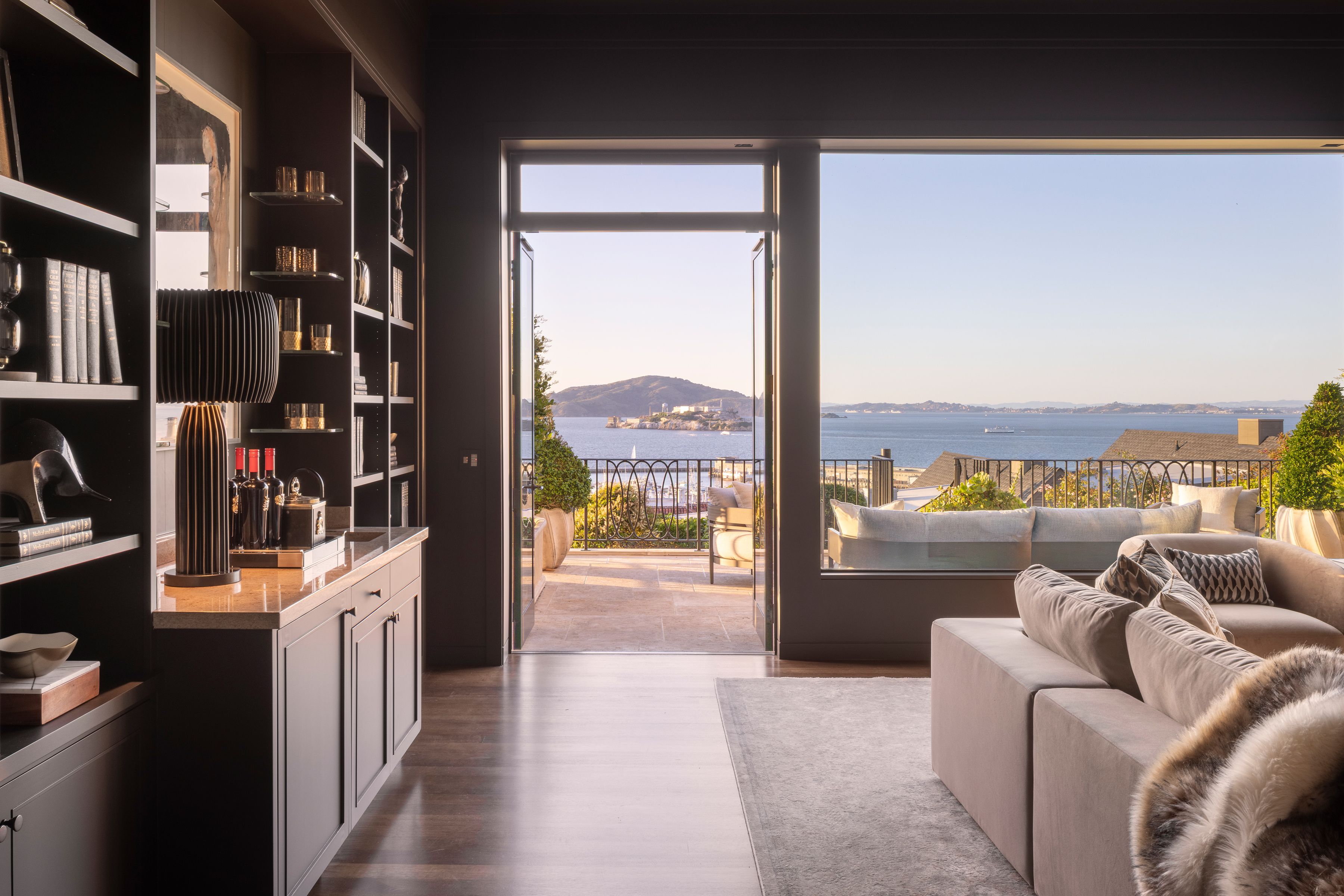  888 Francisco Street - 物件實景