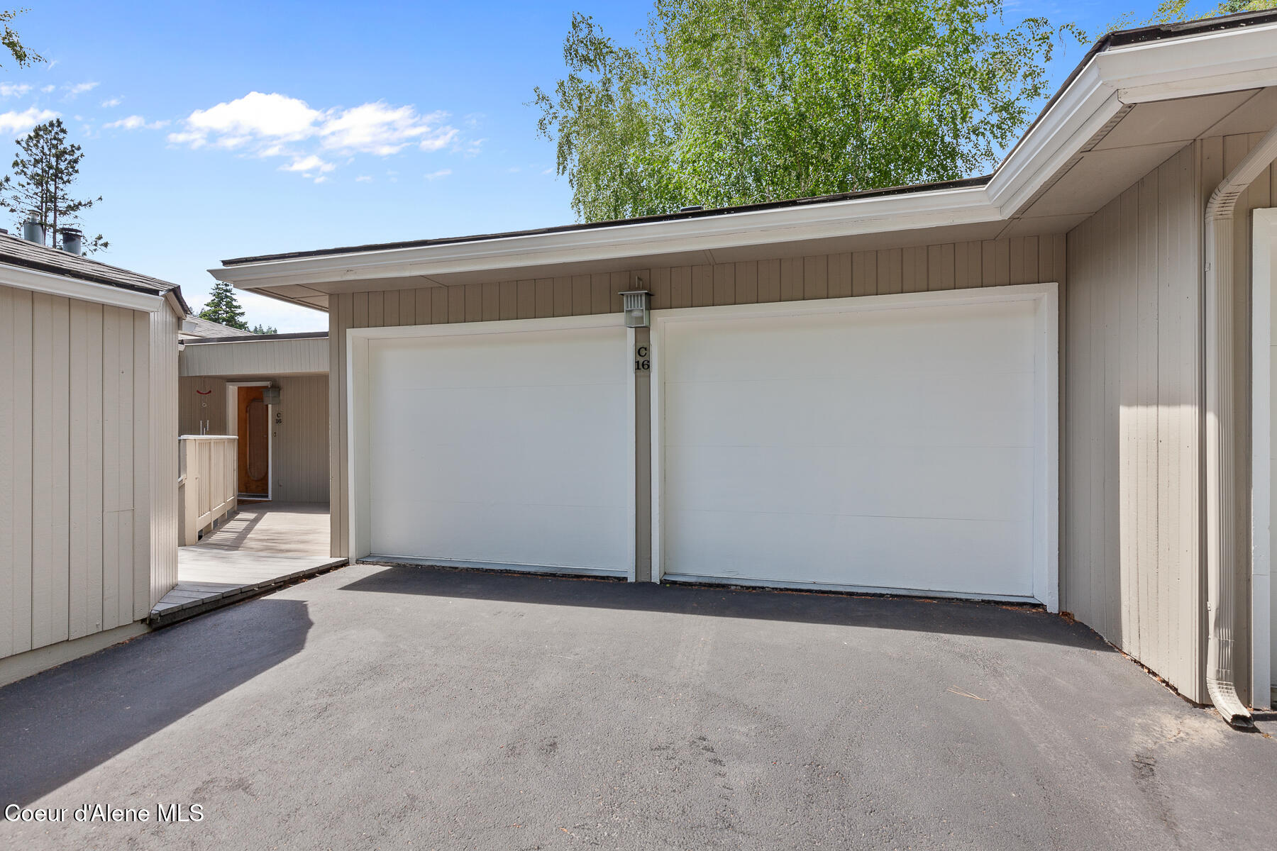 Hayden, Idaho, 83835, United States, 3 Bedrooms Bedrooms, ,2 BathroomsBathrooms,Residential,For Sale,1931361