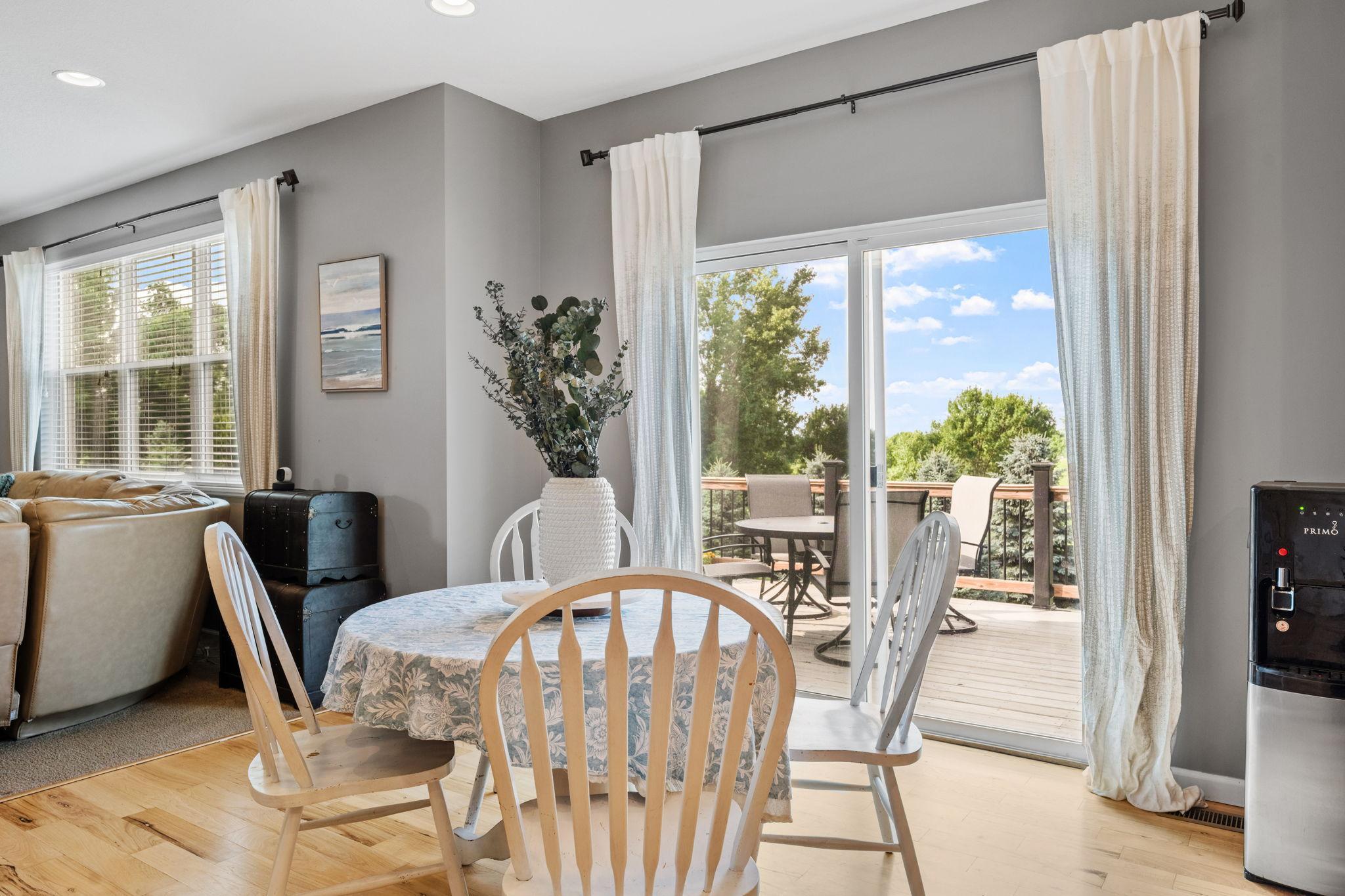 Lakeville, Minnesota, 55044, United States, 4 Bedrooms Bedrooms, ,3 BathroomsBathrooms,Residential,For Sale,1992013