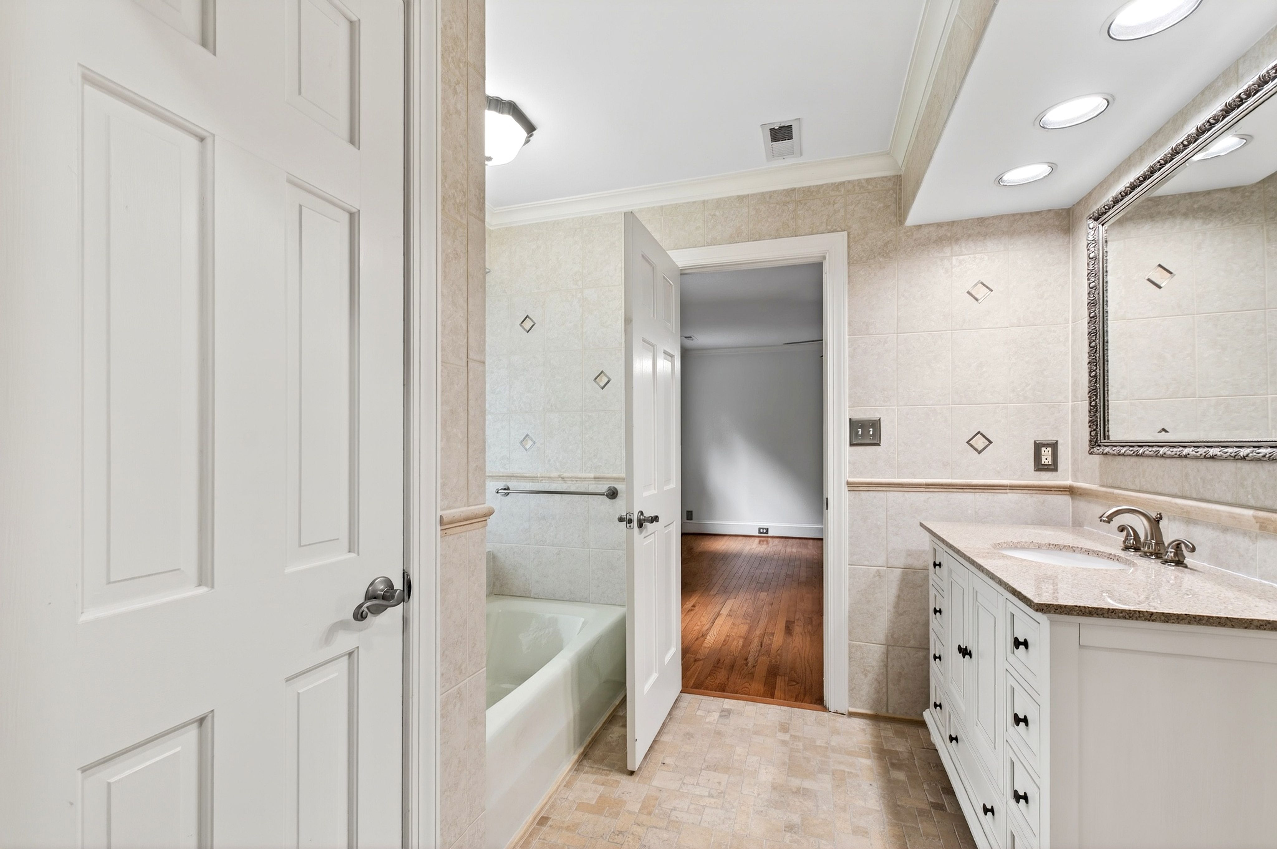  1117 Bentham Drive, Raleigh, NC 27614 - 物件實景