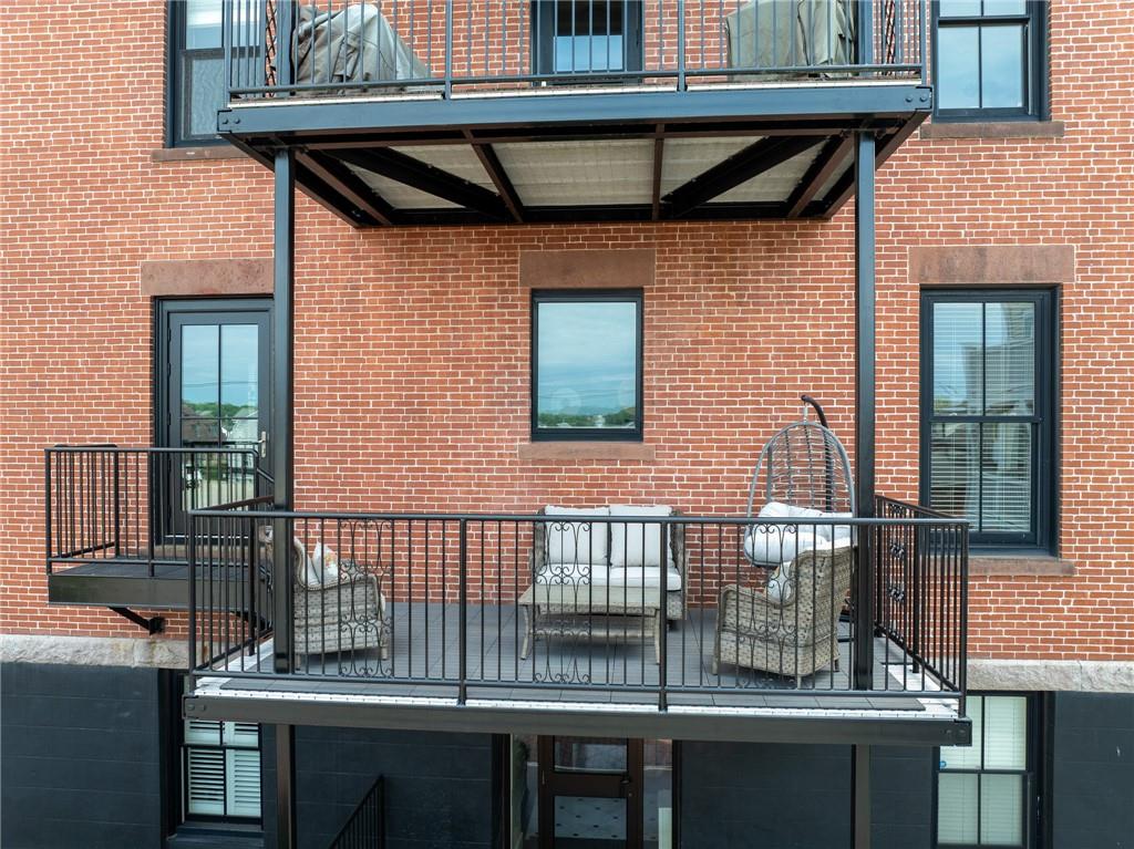 Bristol, Rhode Island, 02809, United States, 2 Bedrooms Bedrooms, ,3 BathroomsBathrooms,Residential,For Sale,1834727