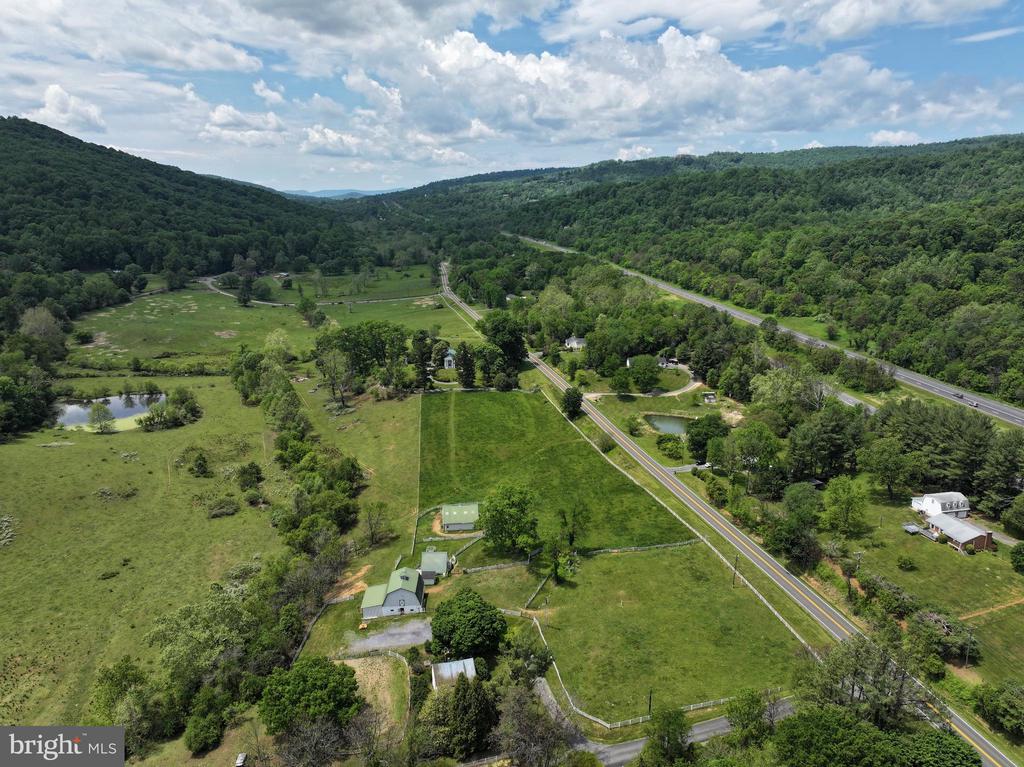 Linden, Virginia, 22642, United States, 5 Bedrooms Bedrooms, ,4 BathroomsBathrooms,Residential,For Sale,2037897
