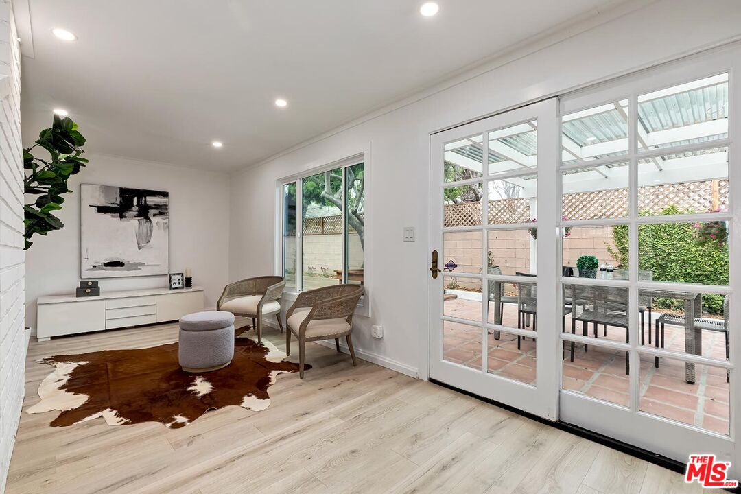 Los Angeles, California, 90064, United States, 3 Bedrooms Bedrooms, ,2 BathroomsBathrooms,Residential,For Sale,1777643