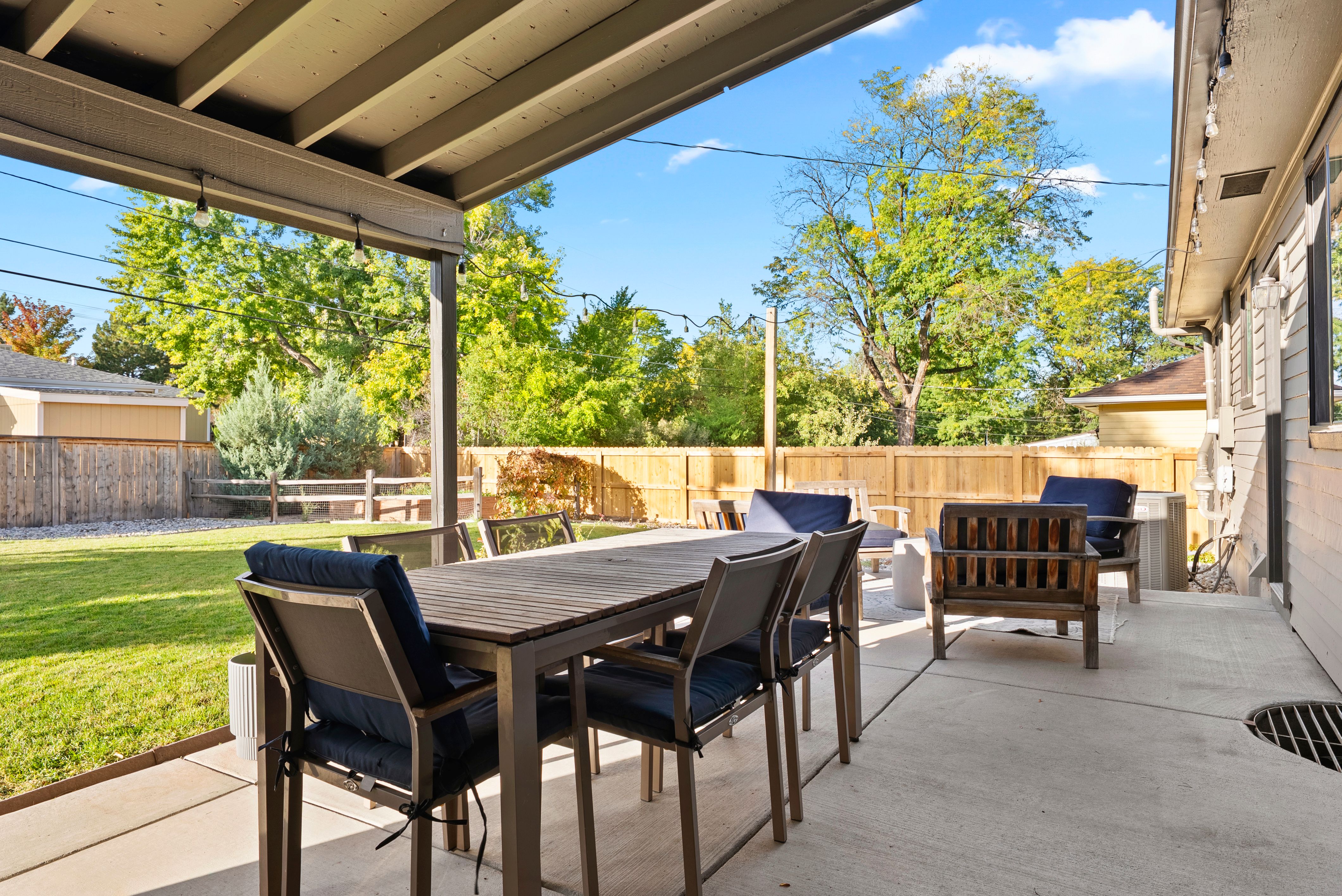  Move-in ready and thoughtfully updated - 物件實景