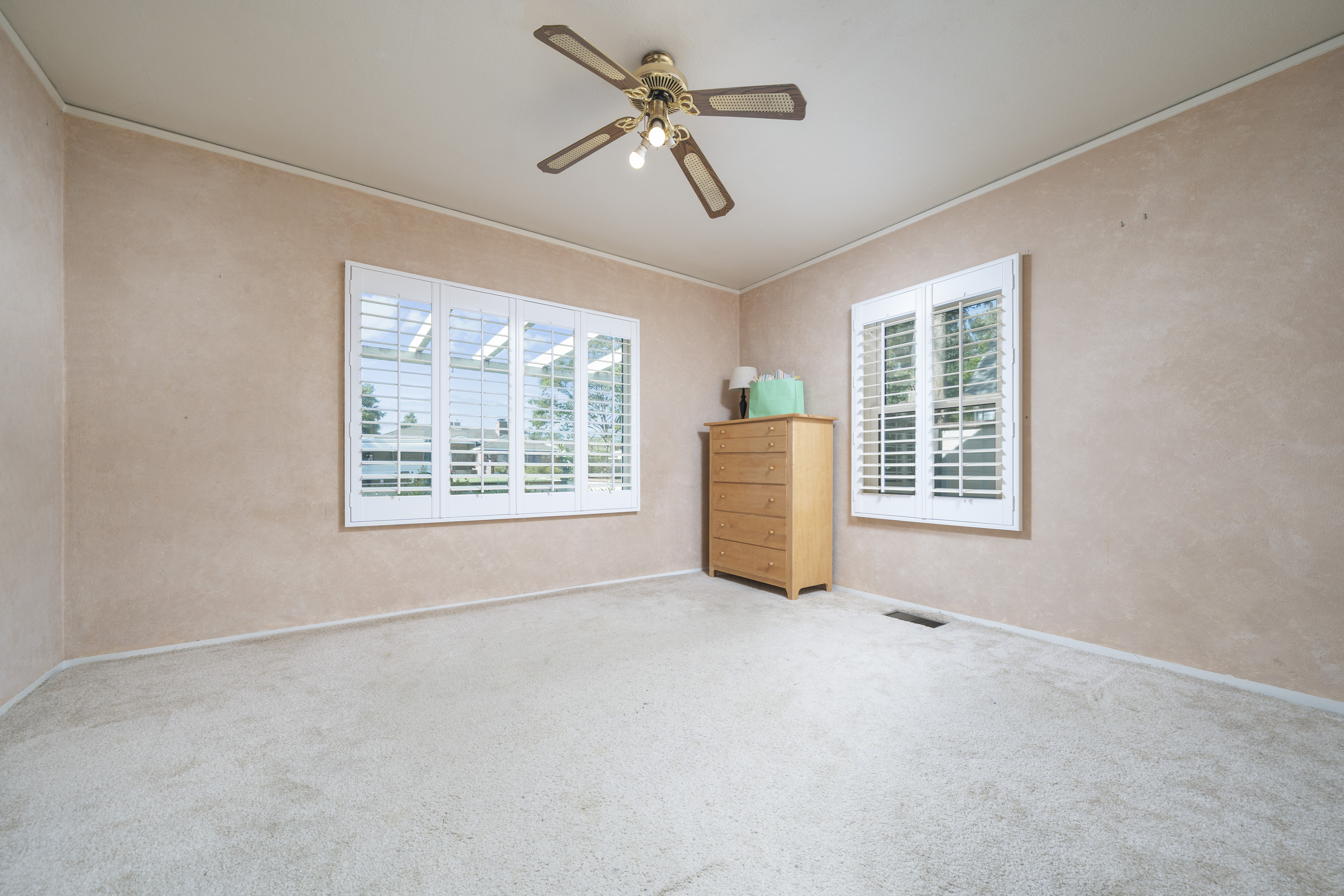  859 West Berkeley Court, Ontario, CA 91762 - 物件實景