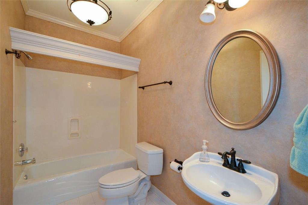 Alpharetta, Georgia, 30022, United States, 5 Bedrooms Bedrooms, ,5 BathroomsBathrooms,Residential,For Sale,2002154