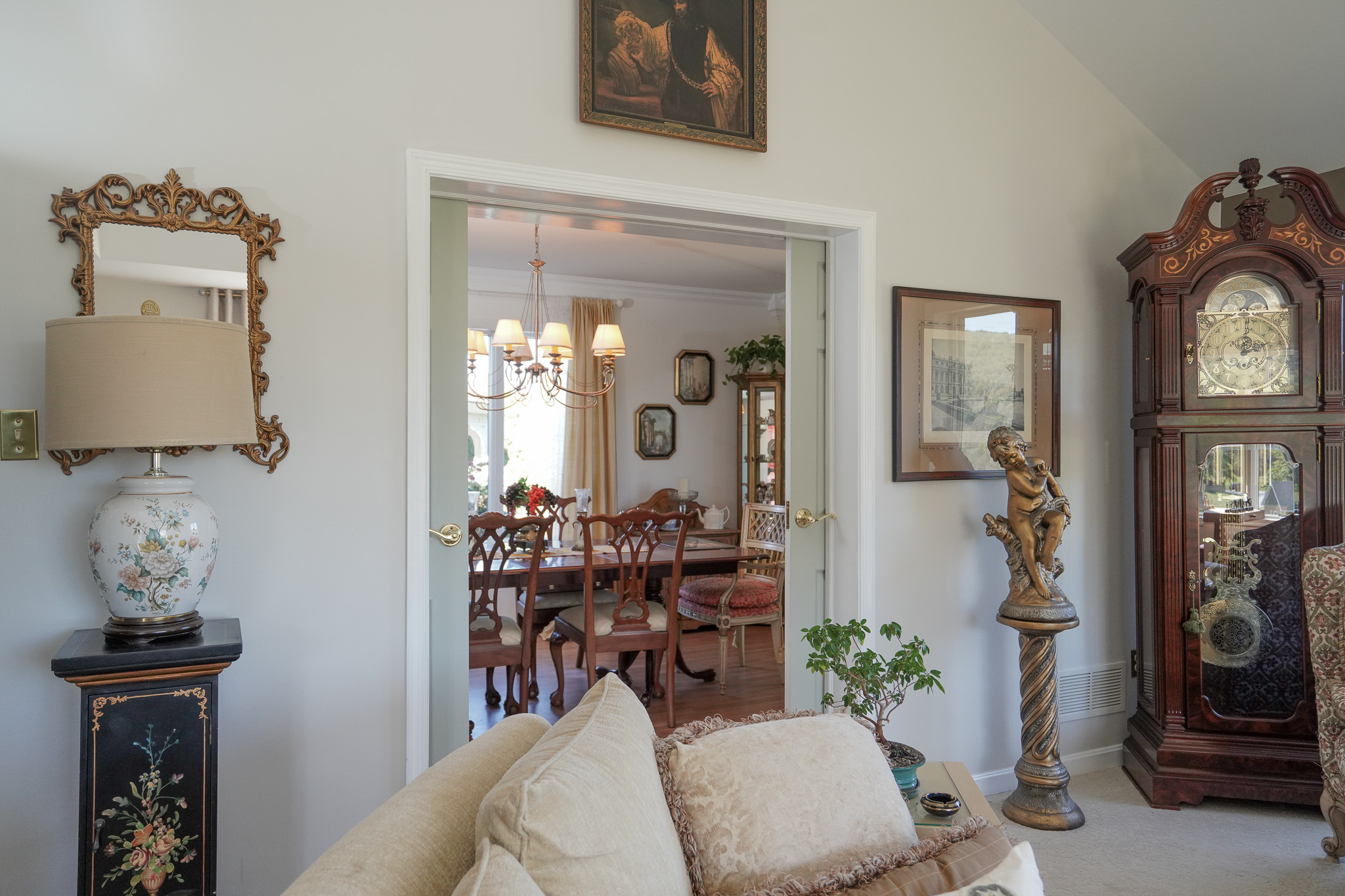 Tamaqua, Pennsylvania, 18252, United States, 4 Bedrooms Bedrooms, ,3 BathroomsBathrooms,Residential,For Sale,1980068